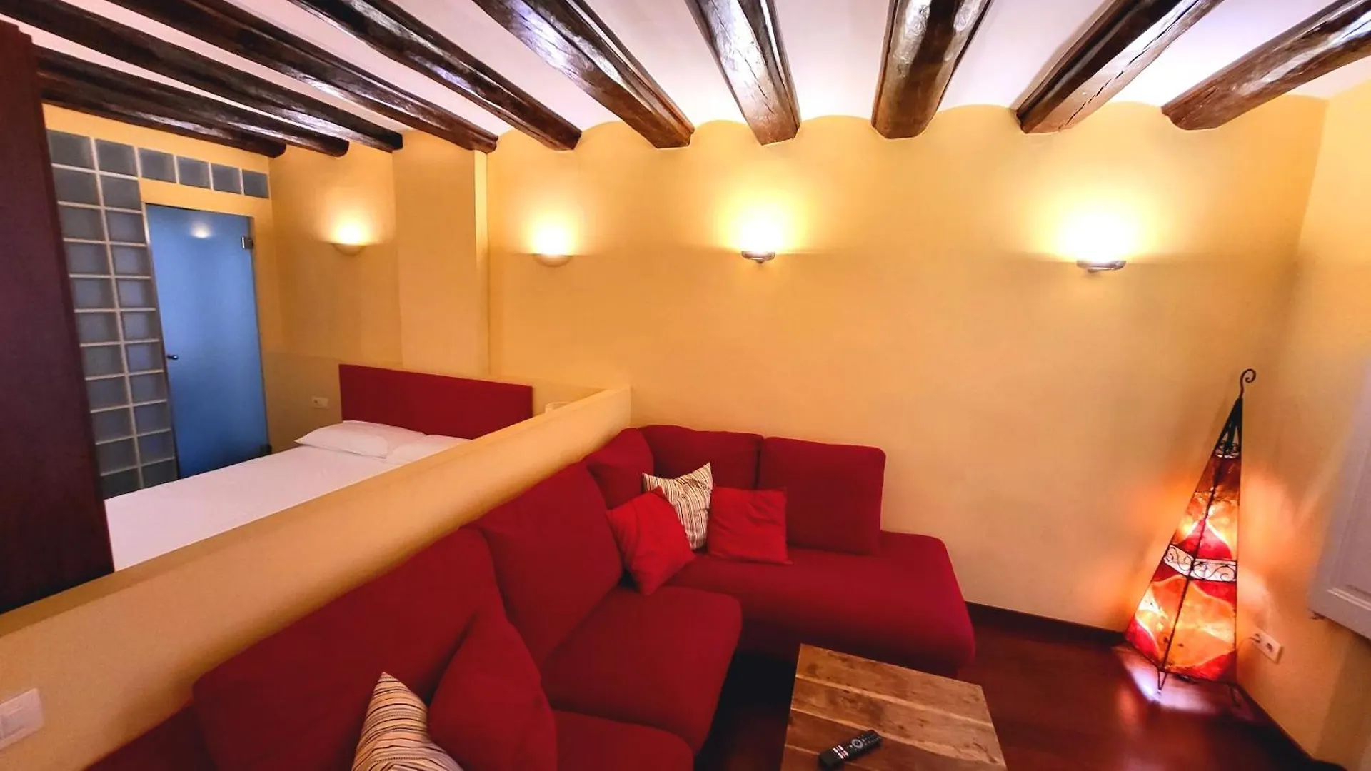 Apartment Ramblas Plaza Catalunya -Wi-Fi 300 Mbps Barcelona